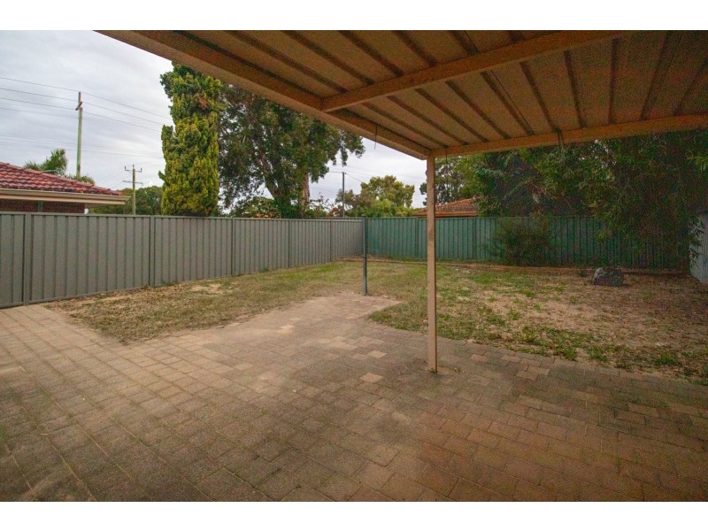 3 Albizia Close, Forrestfield WA 6058