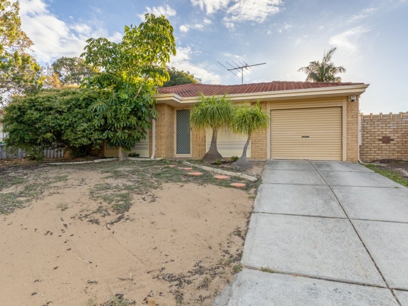 4 Prockter Gardens, Leda WA 6170