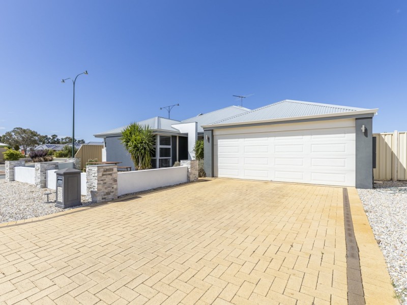 1 Koolbardi Loop, Byford WA 6122