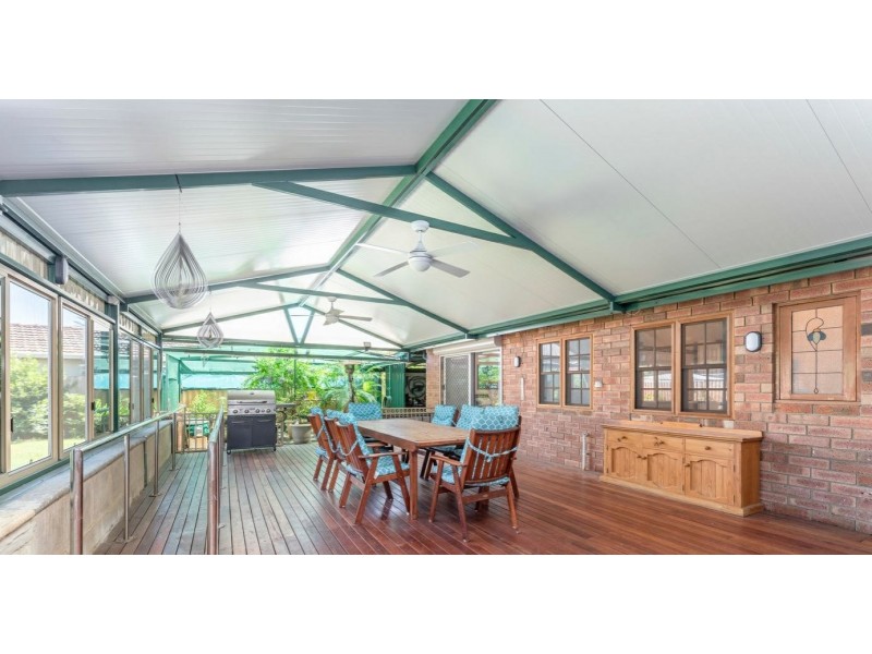 2 Pendock Place, Willetton WA 6155