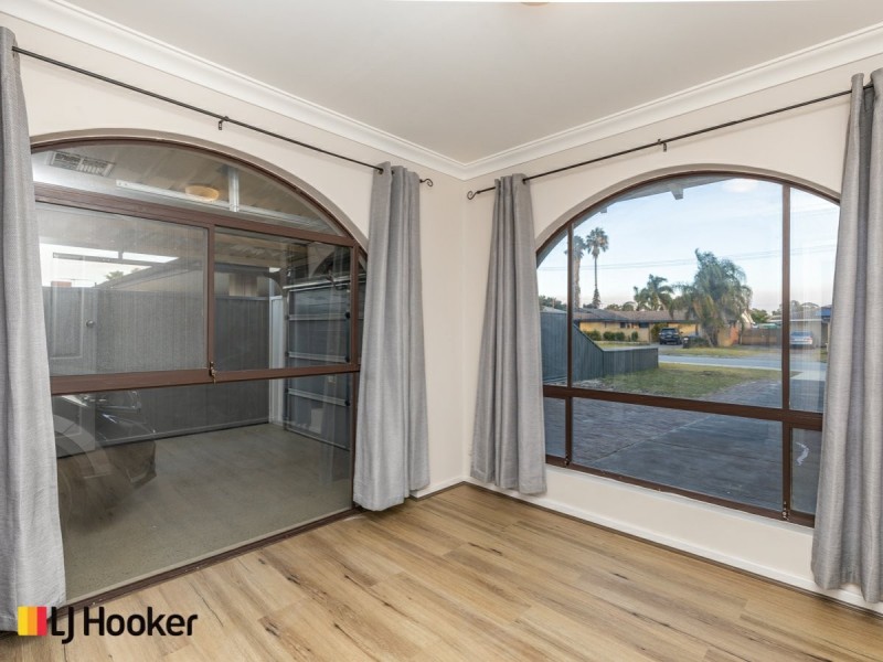 35 Hibbertia Crescent, Riverton WA 6148