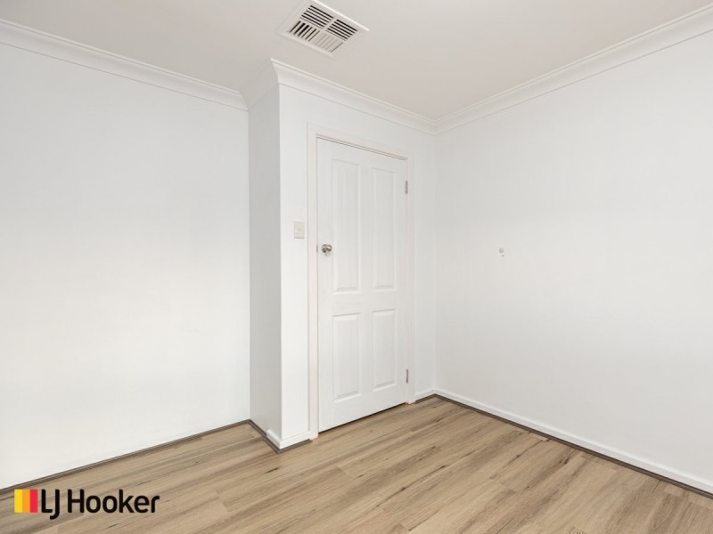 35 Hibbertia Crescent, Riverton WA 6148