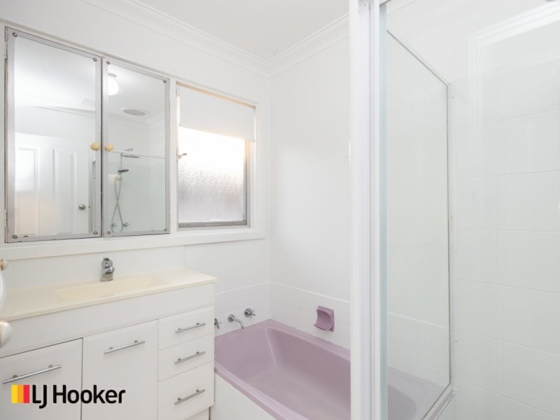 35 Hibbertia Crescent, Riverton WA 6148