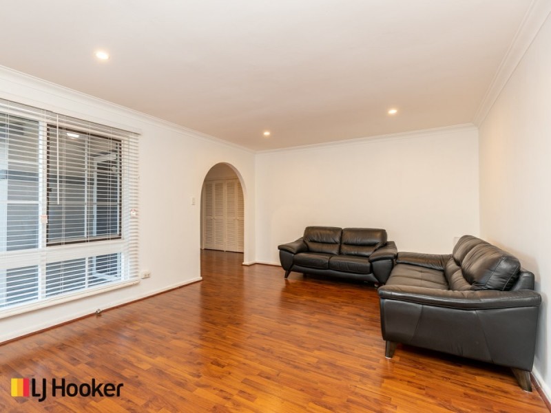 35 Hibbertia Crescent, Riverton WA 6148