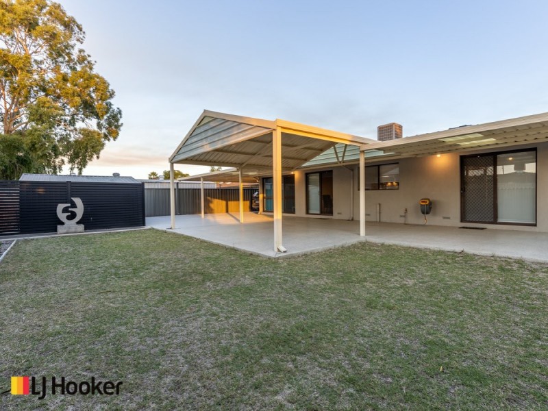 35 Hibbertia Crescent, Riverton WA 6148