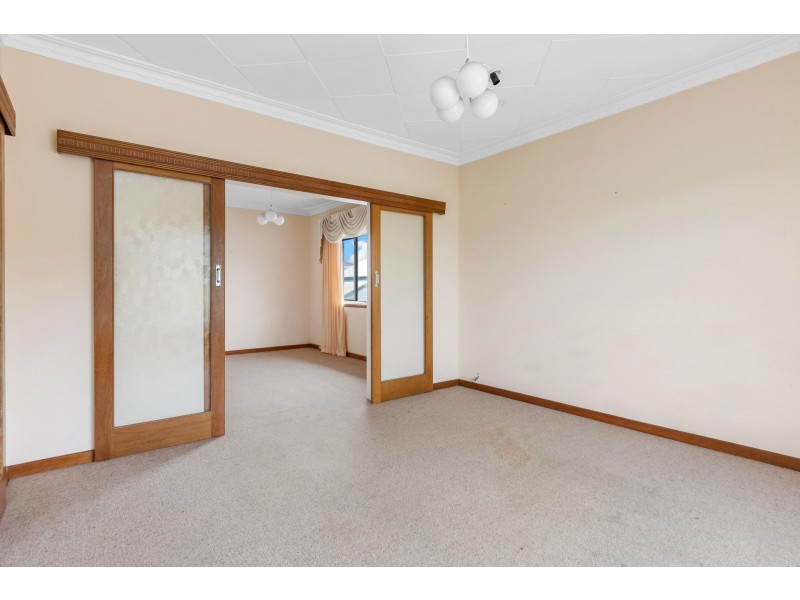 28 Forrest Road, Hamilton Hill WA 6163