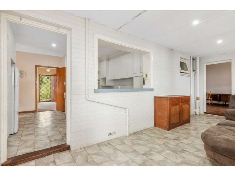 28 Forrest Road, Hamilton Hill WA 6163