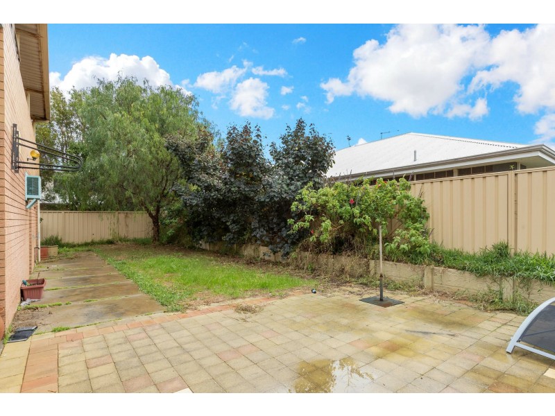28 Forrest Road, Hamilton Hill WA 6163