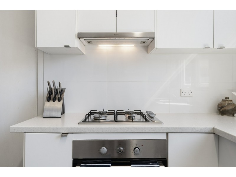 13 Teaguer Street, Wilson WA 6107