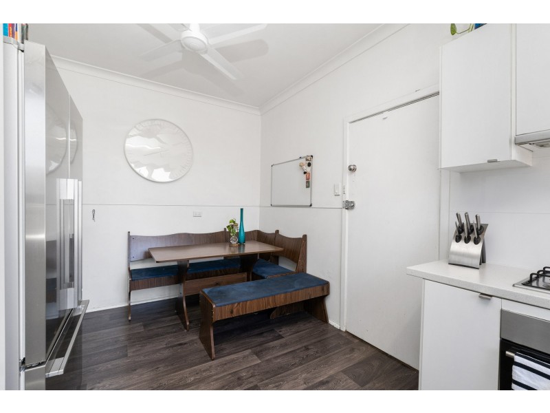 13 Teaguer Street, Wilson WA 6107