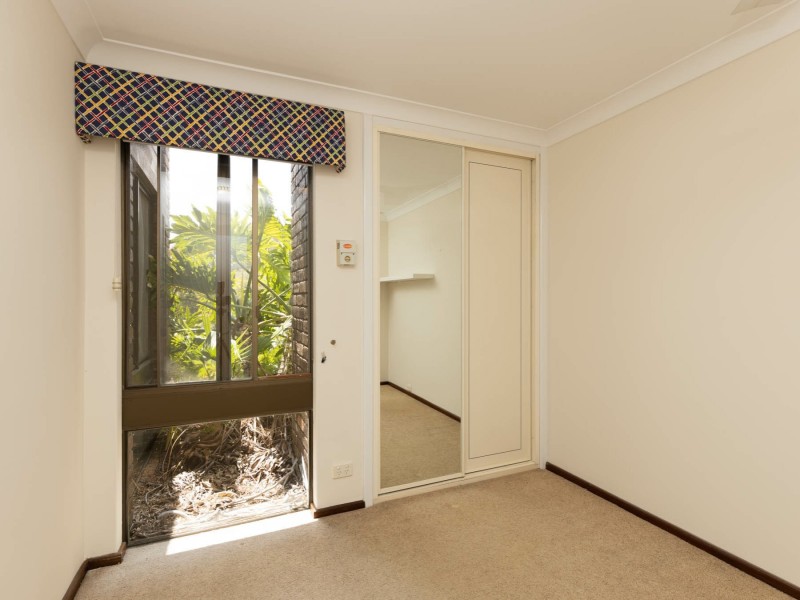 10 Krugger Place, Leeming WA 6149