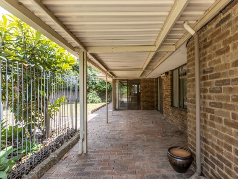 10 Krugger Place, Leeming WA 6149