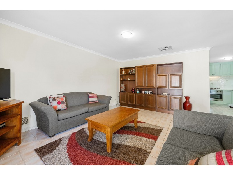 281b Corinthian Road East, Riverton WA 6148