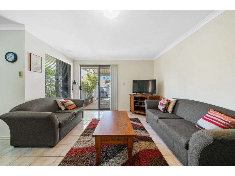 281b Corinthian Road East, Riverton WA 6148