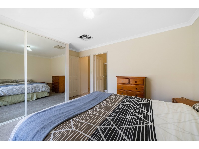 281b Corinthian Road East, Riverton WA 6148