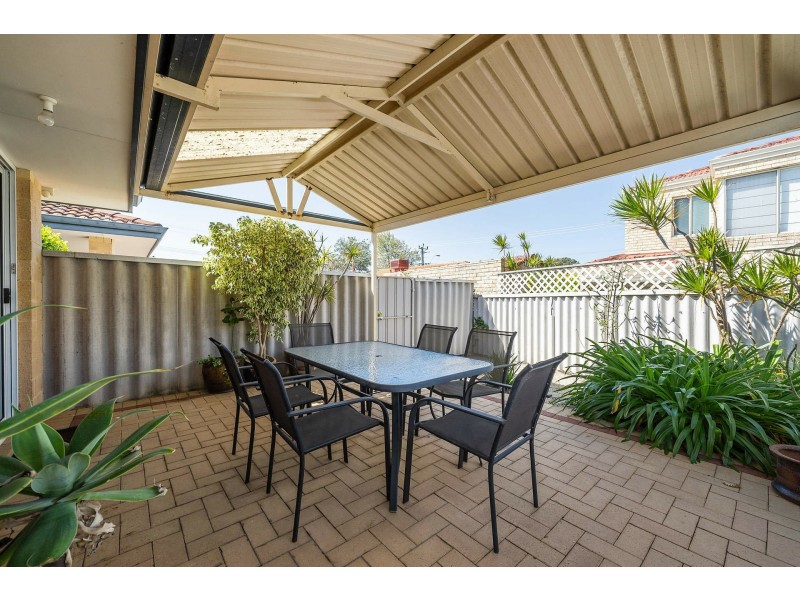 281b Corinthian Road East, Riverton WA 6148