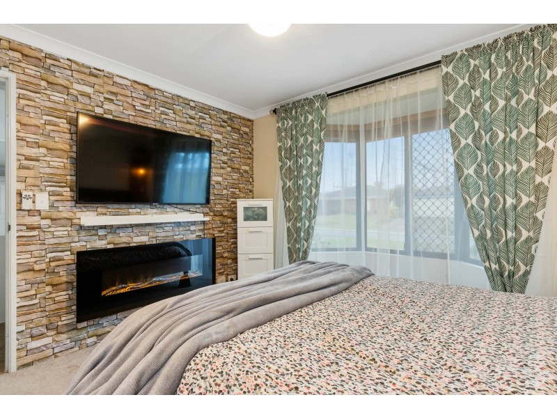 39 Beedelup Loop, Bibra Lake WA 6163