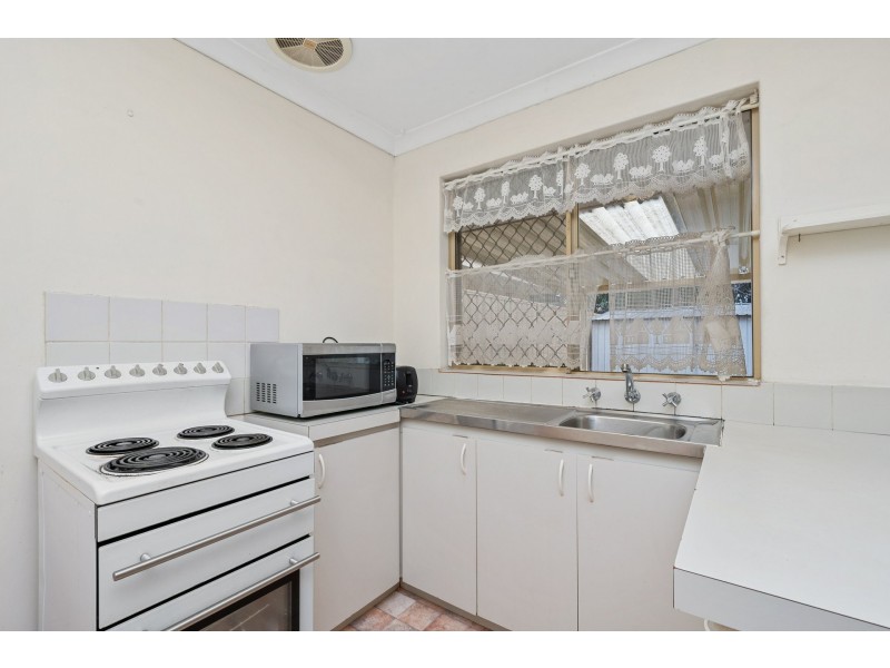 44E Seventh Road, Armadale WA 6112