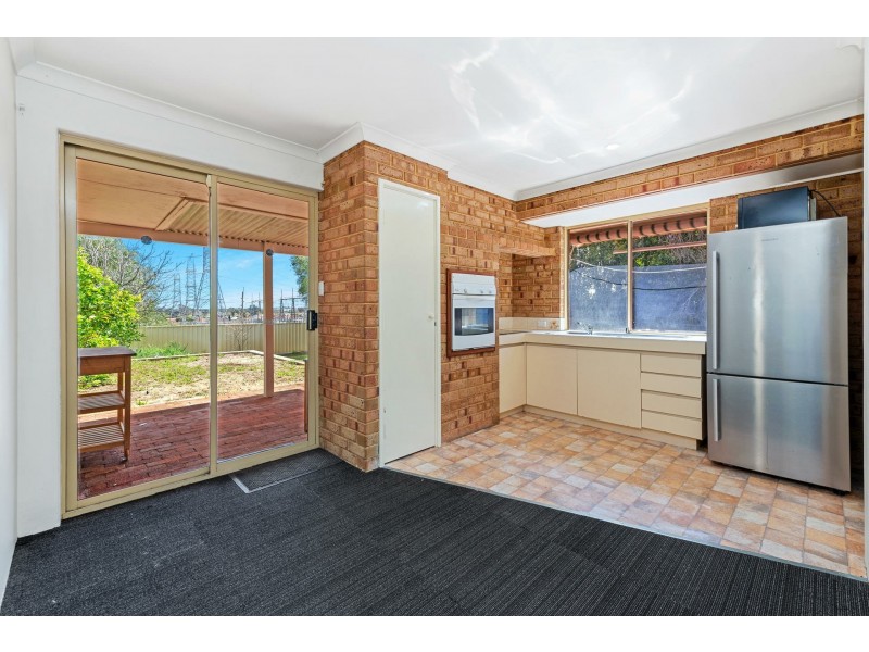 13 Bloodwood Circle, South Lake WA 6164