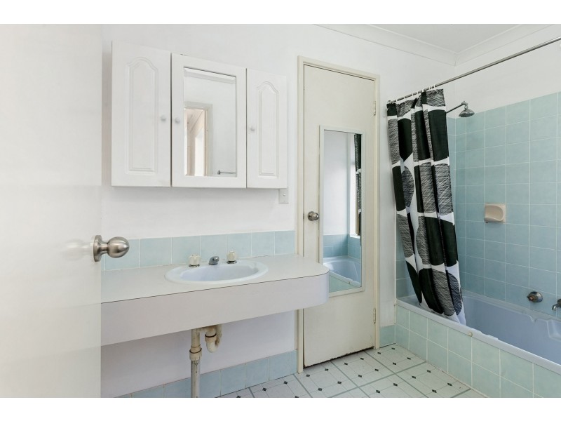 13 Bloodwood Circle, South Lake WA 6164