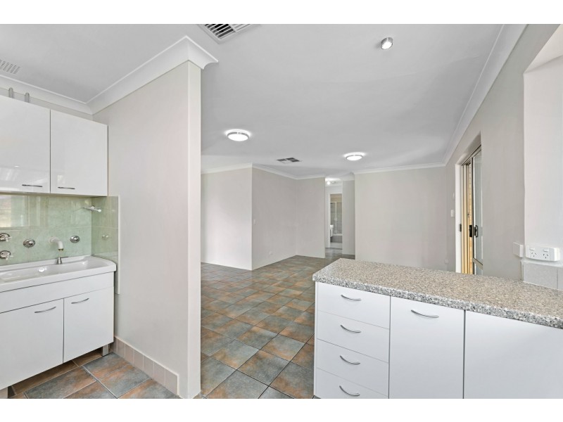 29b Myrna Way, Parkwood WA 6147