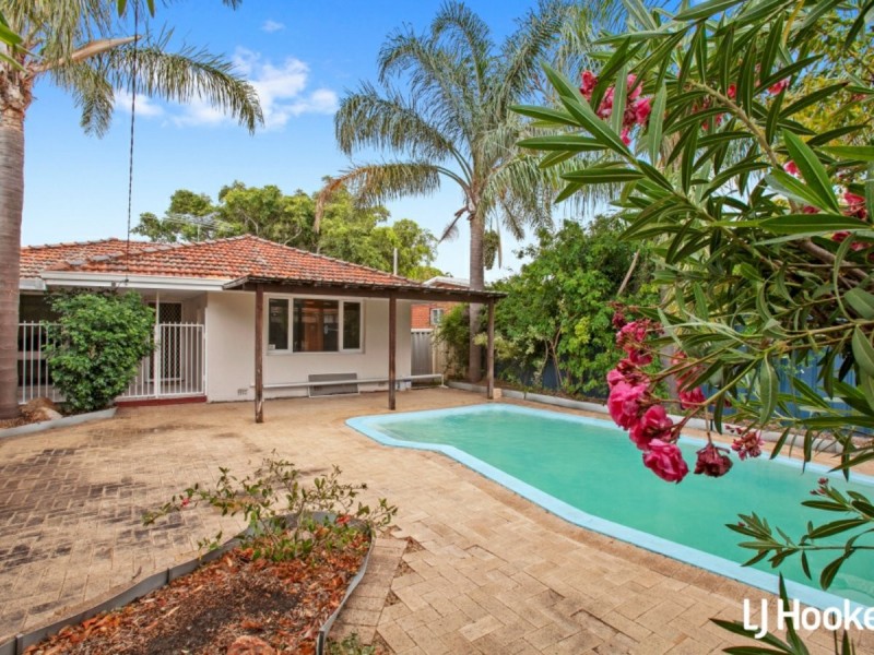 5 Munden Place, Kelmscott WA 6111