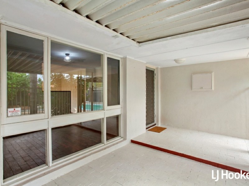 5 Munden Place, Kelmscott WA 6111