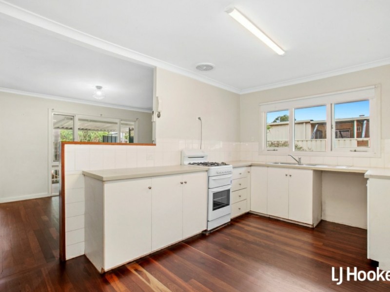 5 Munden Place, Kelmscott WA 6111