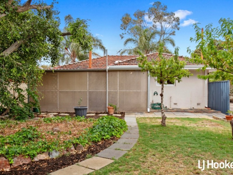 5 Munden Place, Kelmscott WA 6111