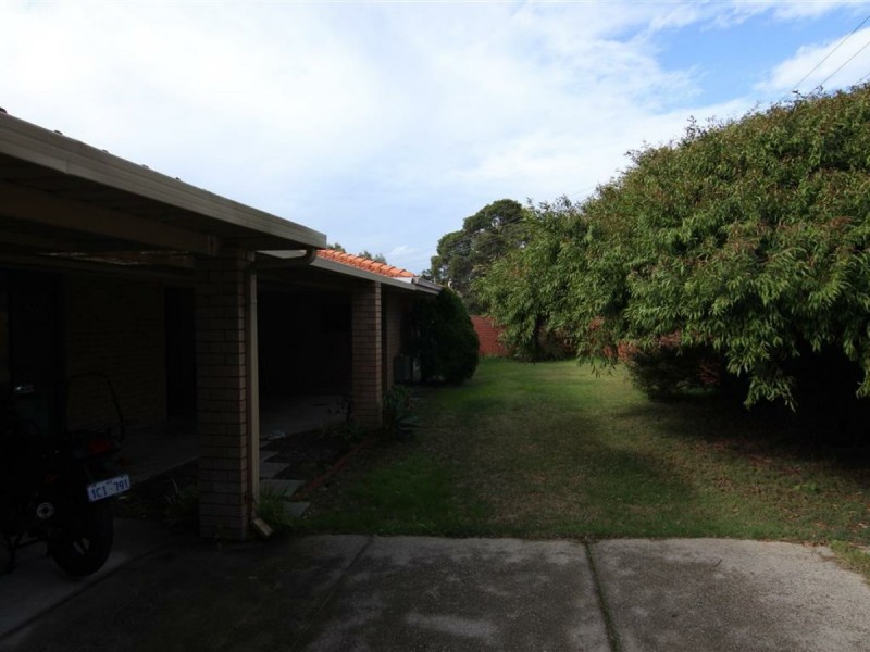 14 Drysdale Street, Shelley WA 6148