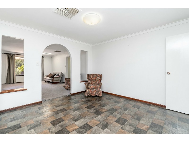 43 Dotterel Way, Yangebup WA 6164