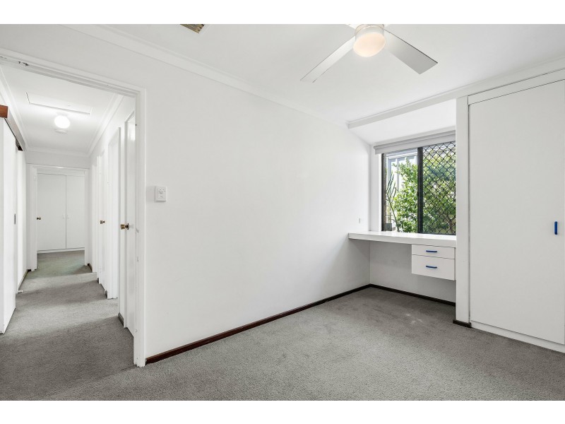 43 Dotterel Way, Yangebup WA 6164