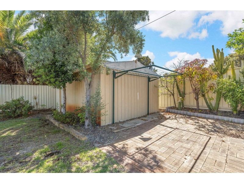 43 Dotterel Way, Yangebup WA 6164