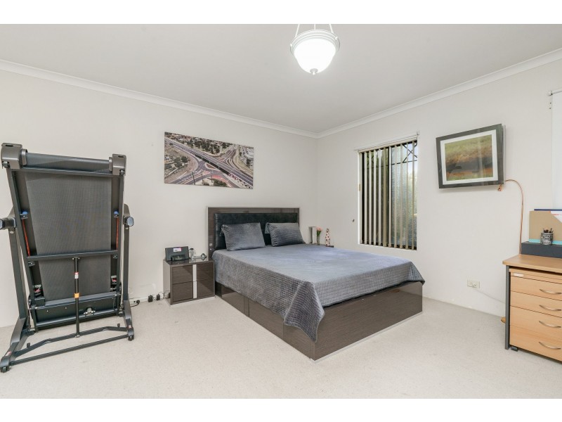 215 Corinthian Road East, Riverton WA 6148