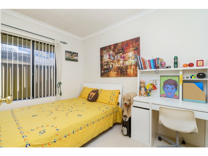 215 Corinthian Road East, Riverton WA 6148