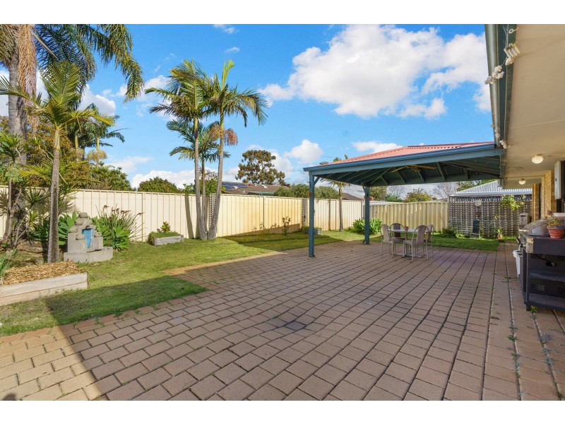 215 Corinthian Road East, Riverton WA 6148