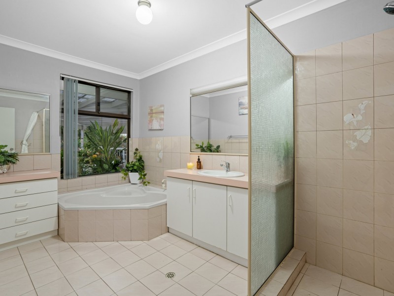 14 Goshawk Place, Huntingdale WA 6110