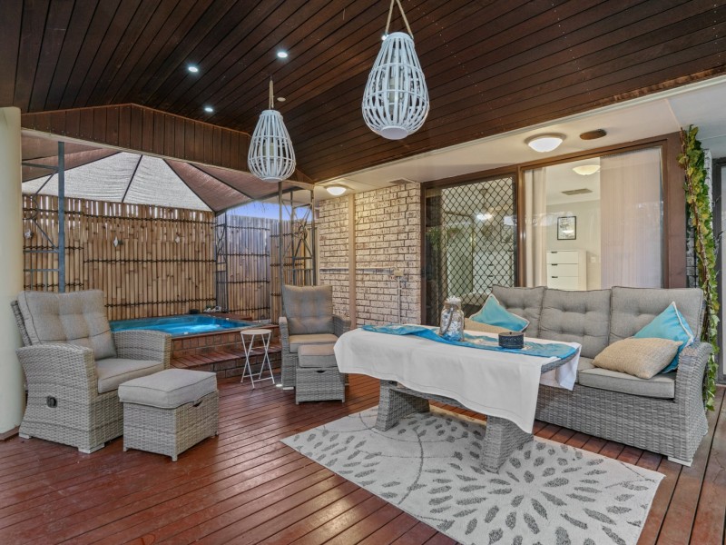 14 Goshawk Place, Huntingdale WA 6110