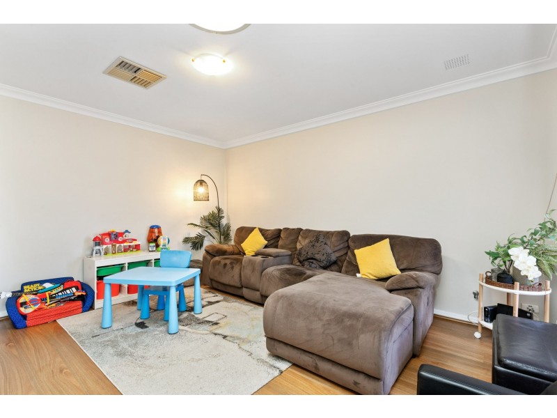 4 Itea Place, South Lake WA 6164