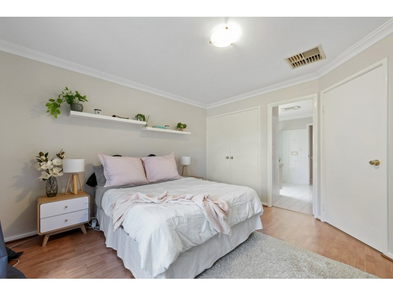 4 Itea Place, South Lake WA 6164