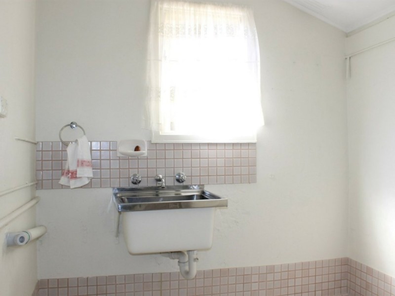 21 Bone Street, St James WA 6102