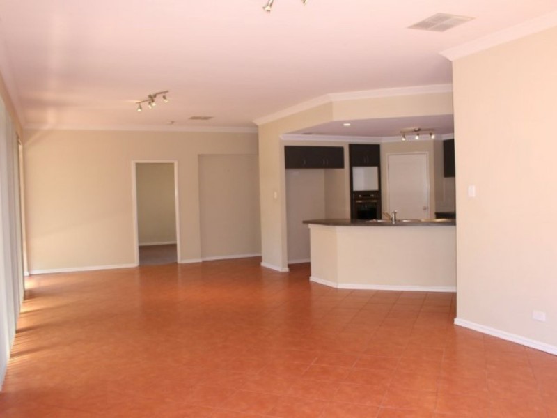 37B Leach Avenue, Riverton WA 6148