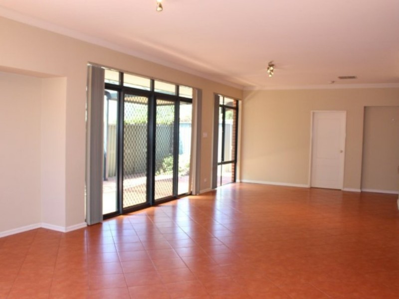 37B Leach Avenue, Riverton WA 6148