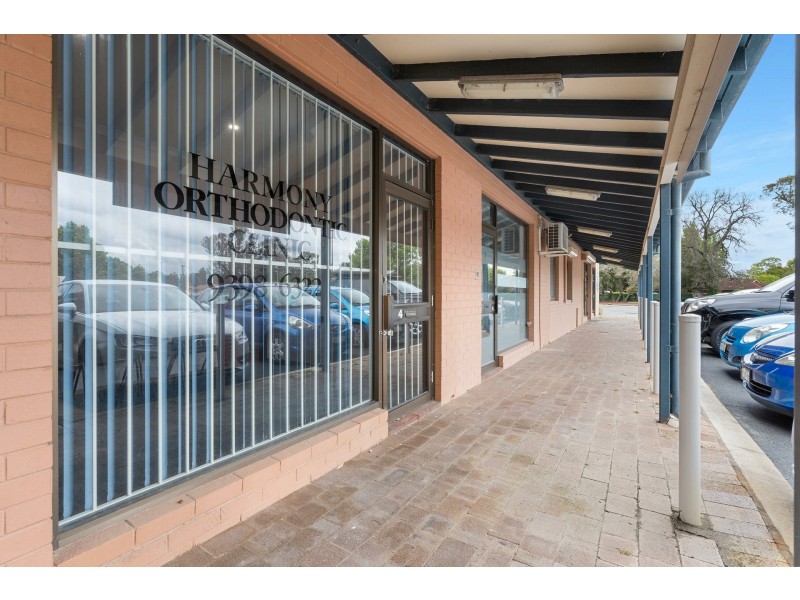 4/1 Wheatley Street, Gosnells WA 6110