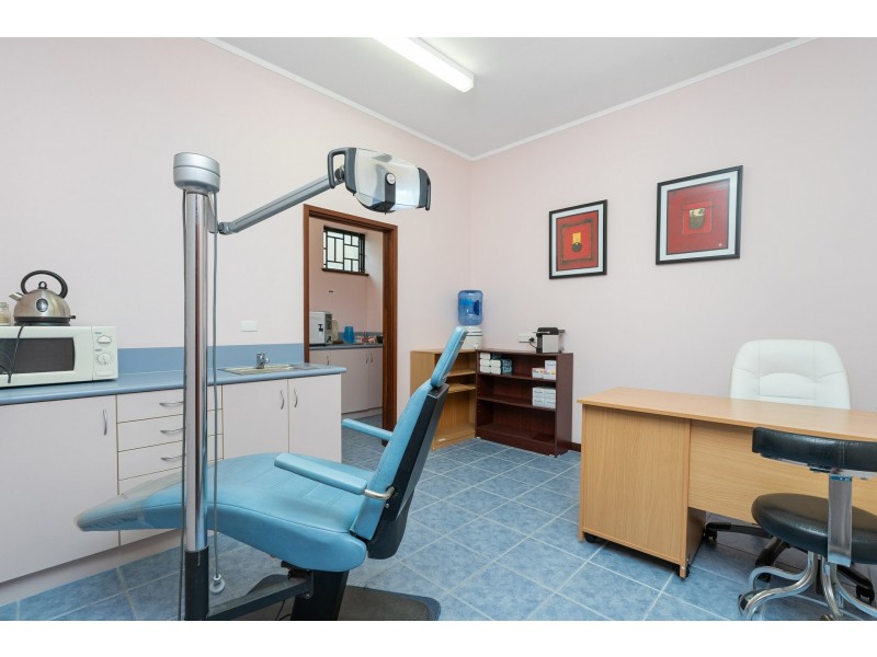 4/1 Wheatley Street, Gosnells WA 6110