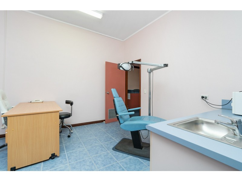 4/1 Wheatley Street, Gosnells WA 6110