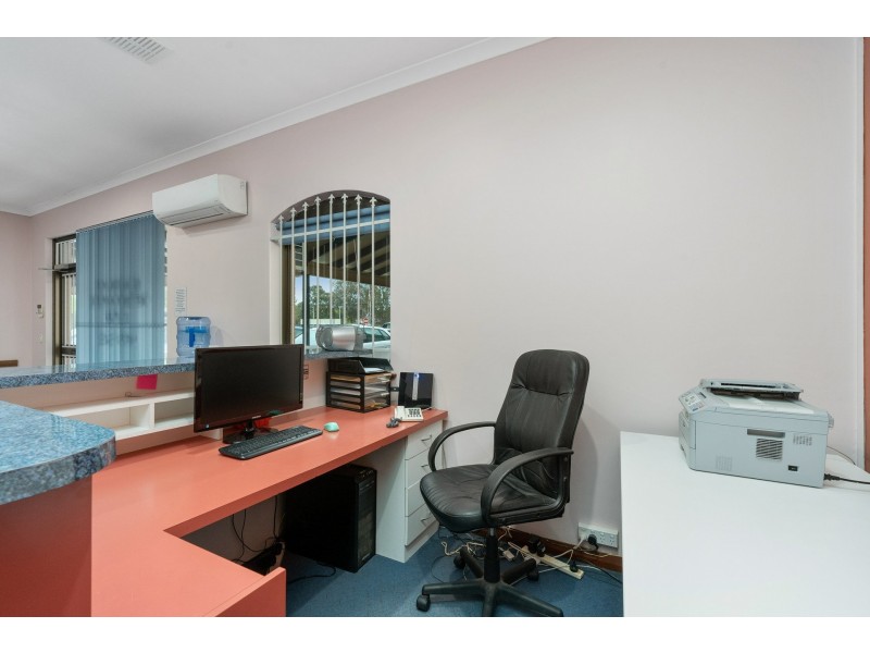 4/1 Wheatley Street, Gosnells WA 6110