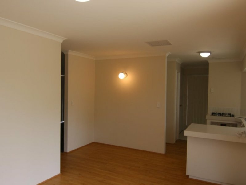 6/70 Vellgrove Avenue, Parkwood WA 6147