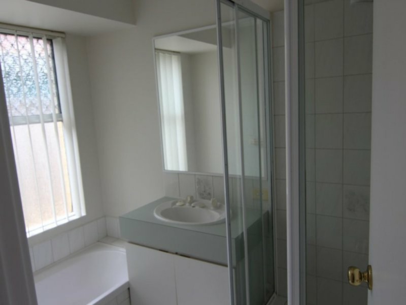 6/70 Vellgrove Avenue, Parkwood WA 6147