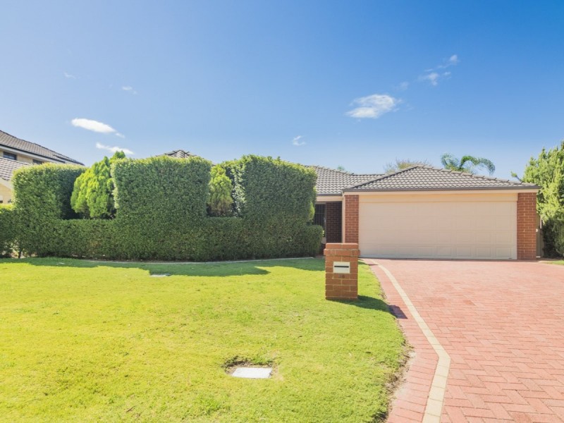 30 Excelsior Drive, Canning Vale WA 6155